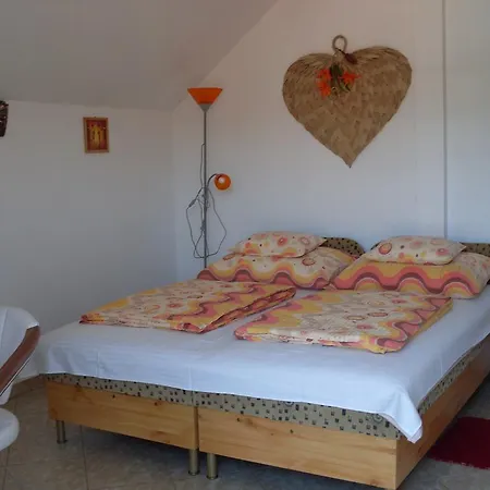 Eden Vendeghaz Miskolc